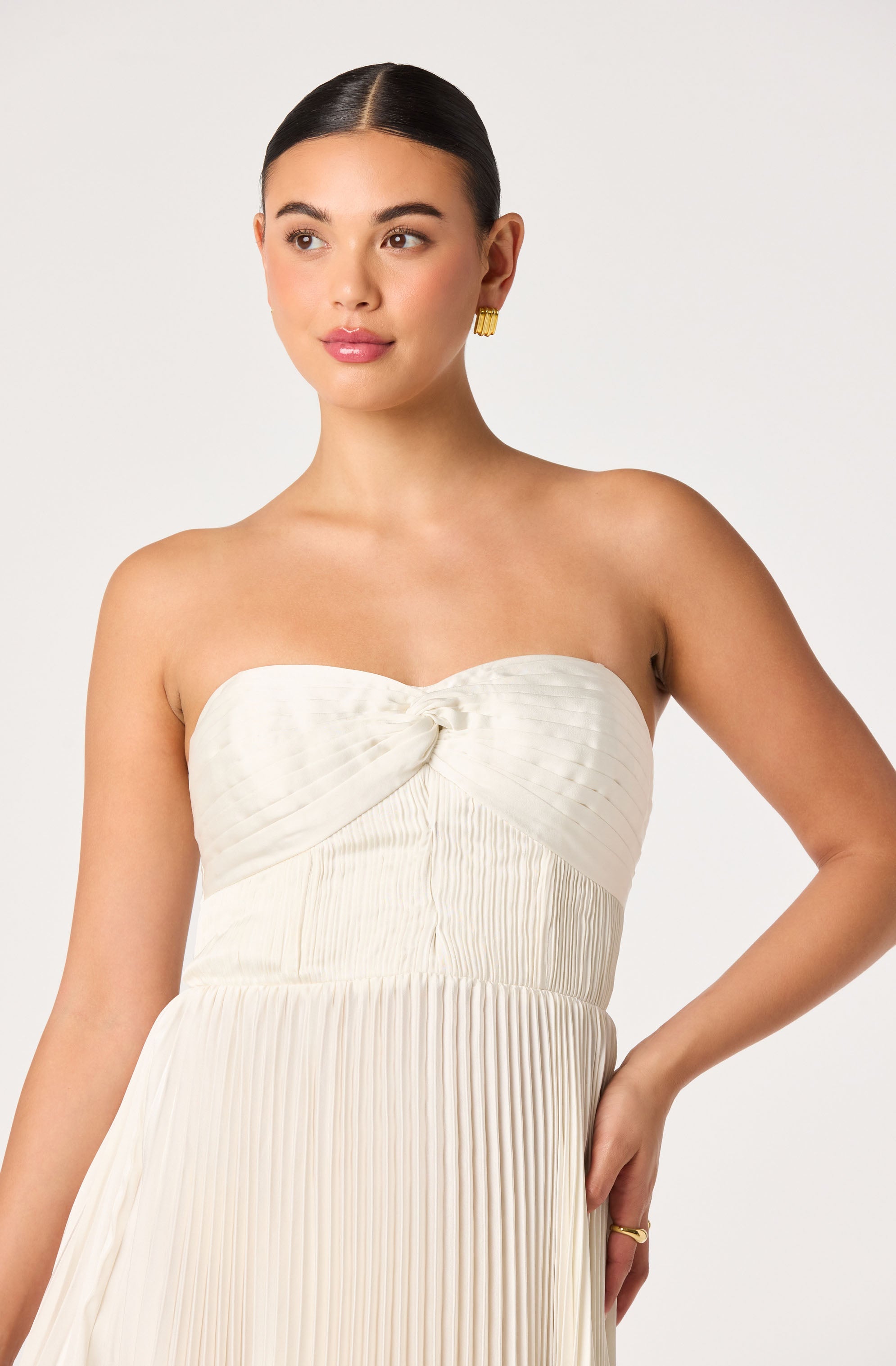 Ascella Sweetheart Pleated Midi Dress