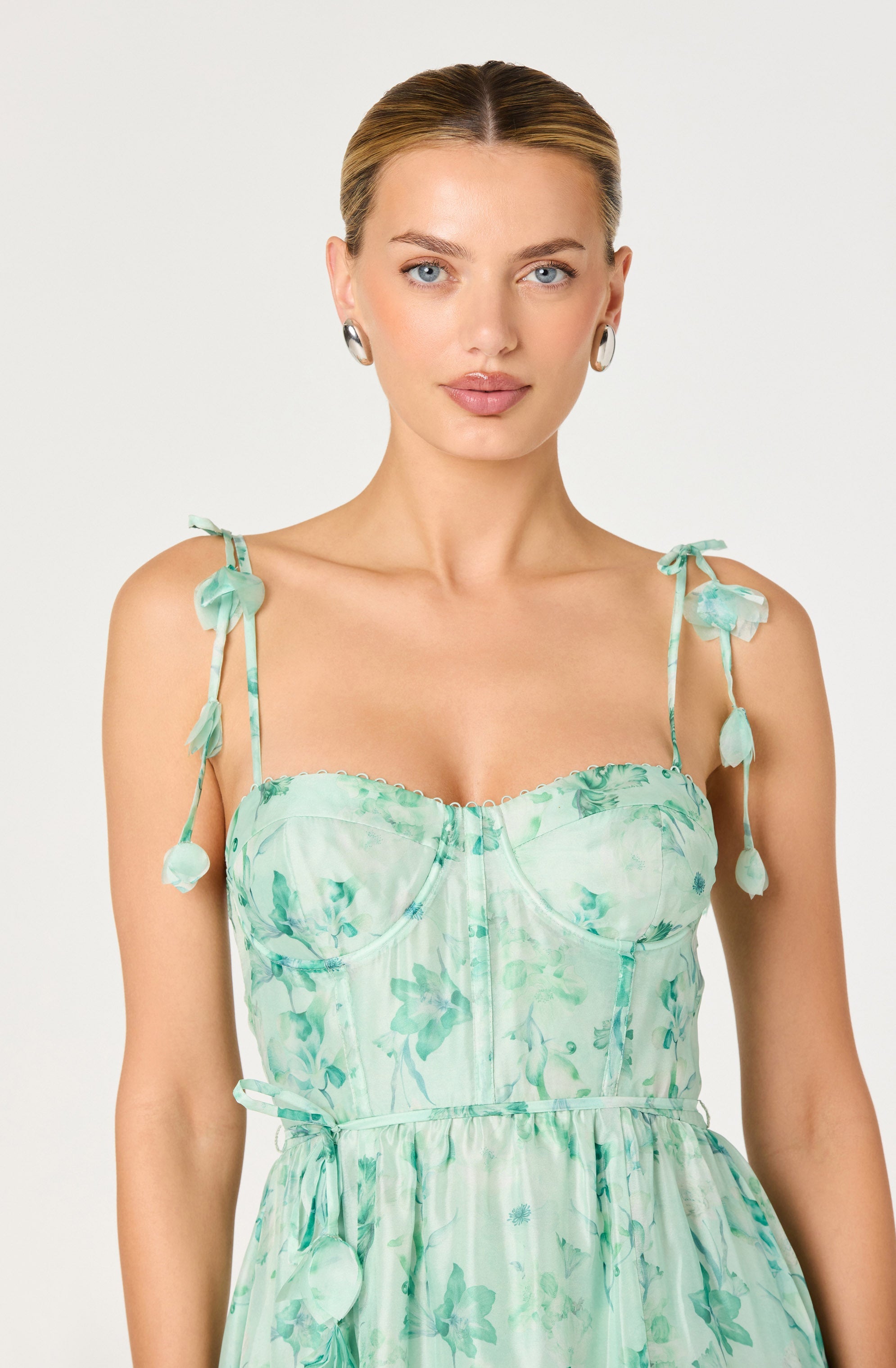 Halcyon Floral 3D Flower Appliqu茅 Midi Dress
