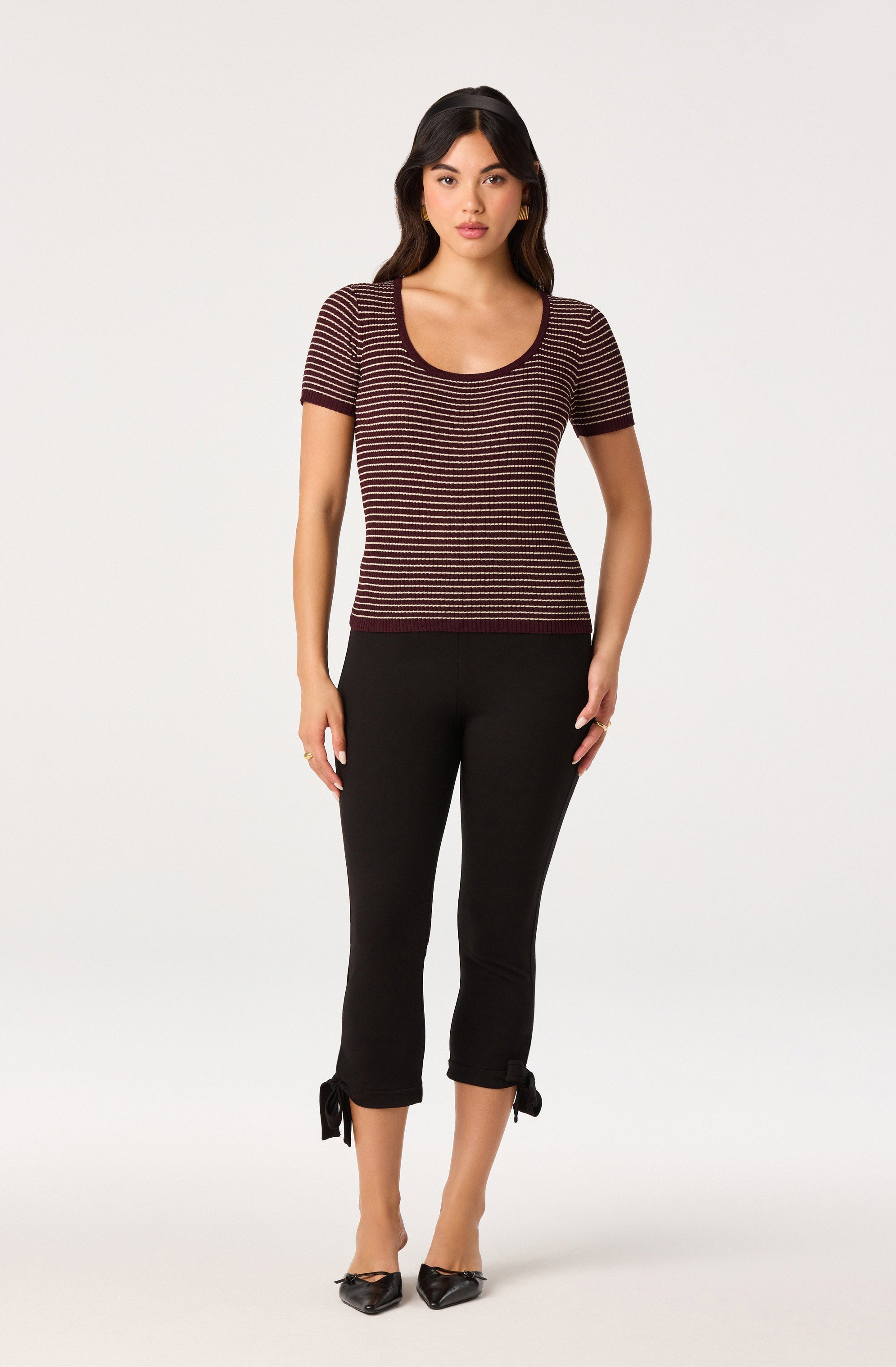 Eliza Bow-Tie Knit Capri Pants