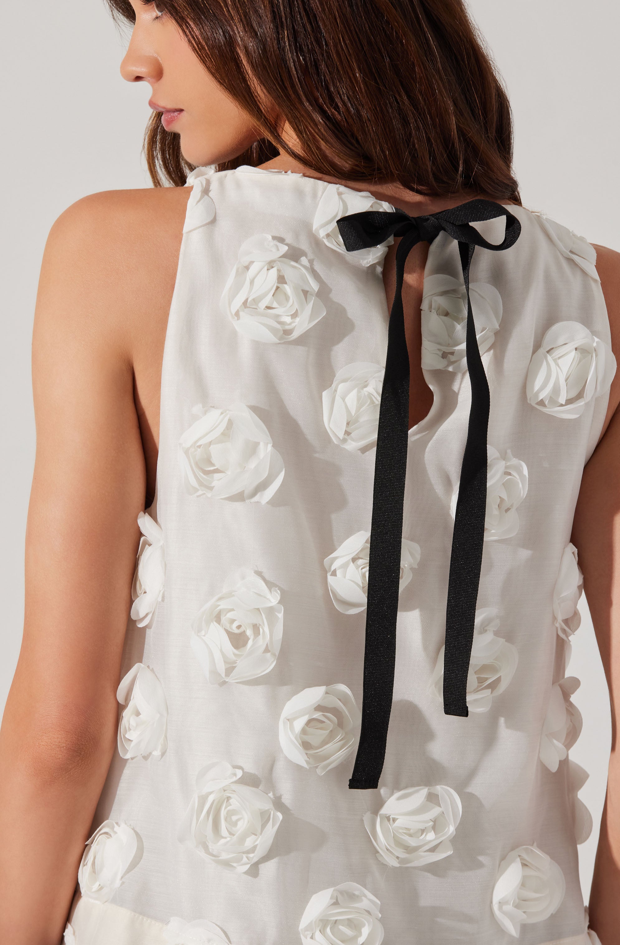 Floria 3D Floral Appliqu茅 Top