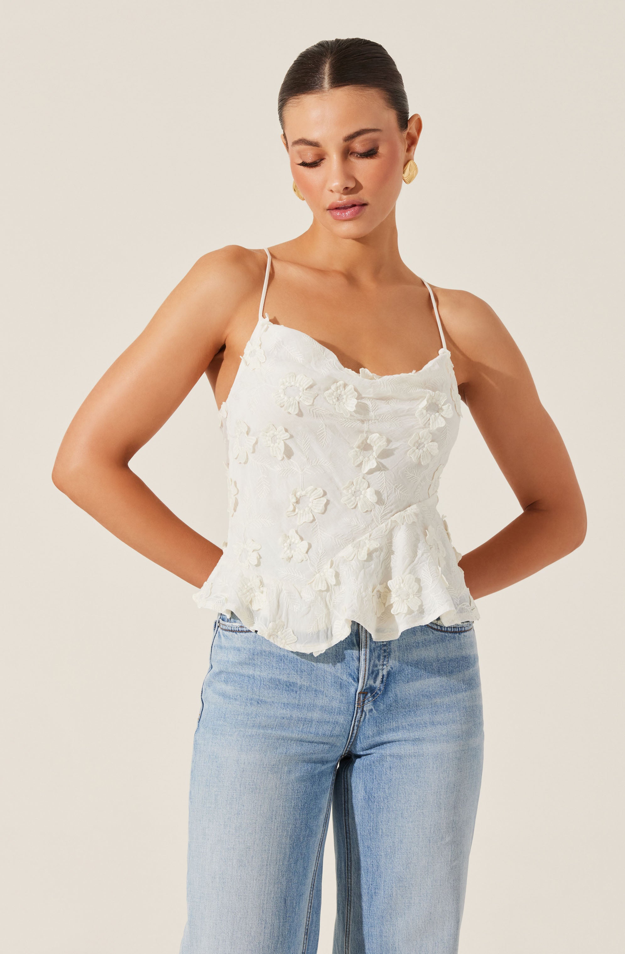 Everli Floral Appliqu茅 Camisole Top