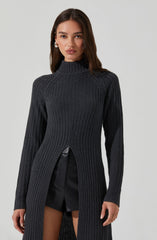 Estilo Mock Neck Slit Sweater