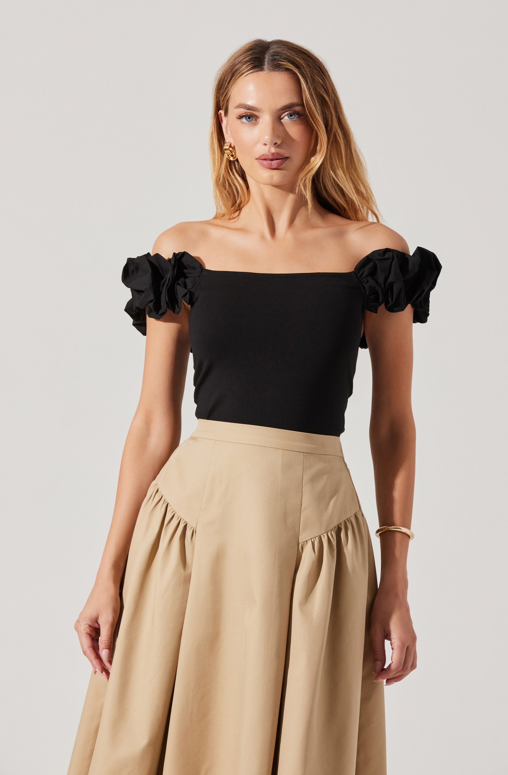 Hoda Off Shoulder Top