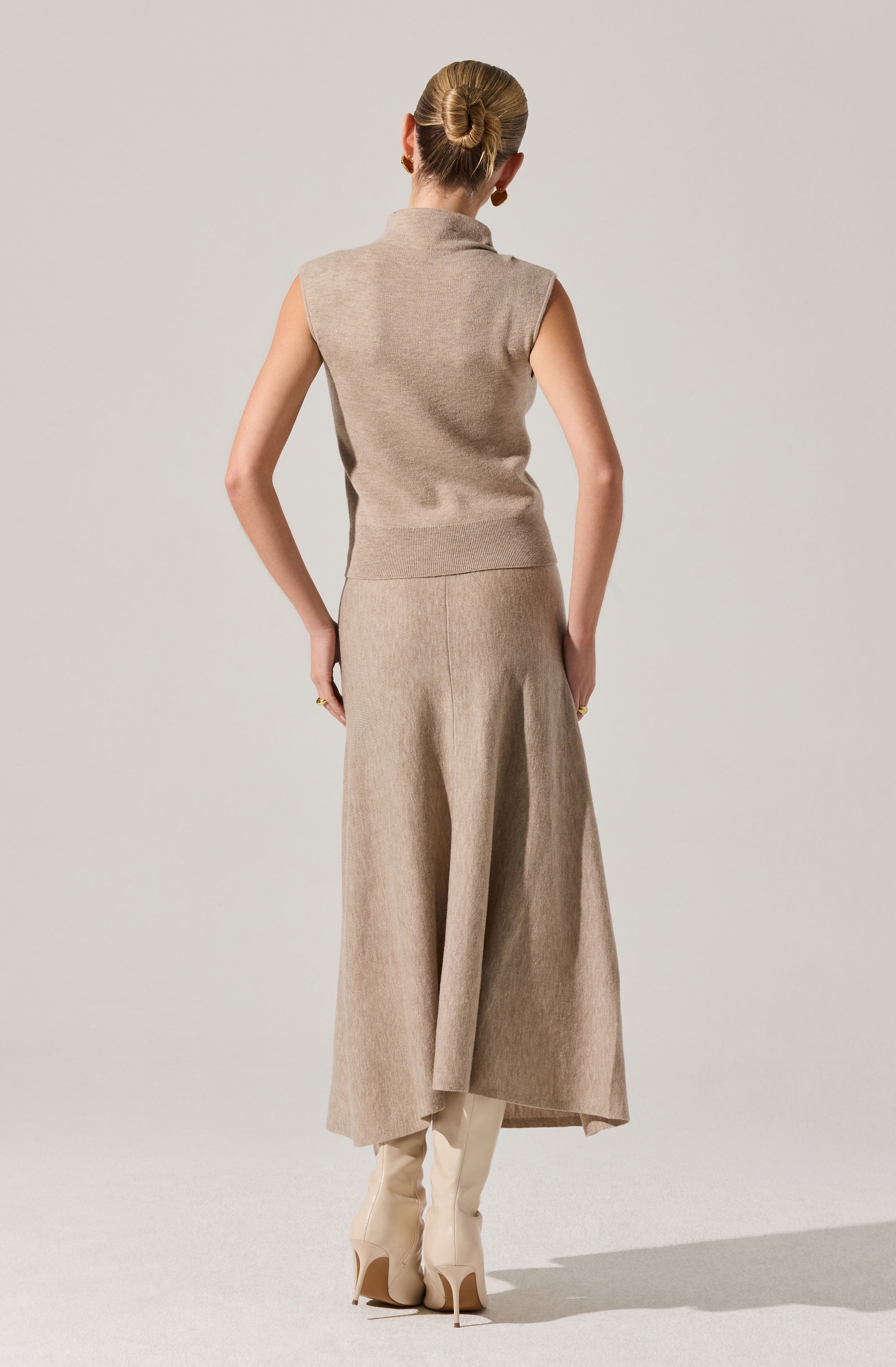 Deora Sleeveless Mock Neck Sweater