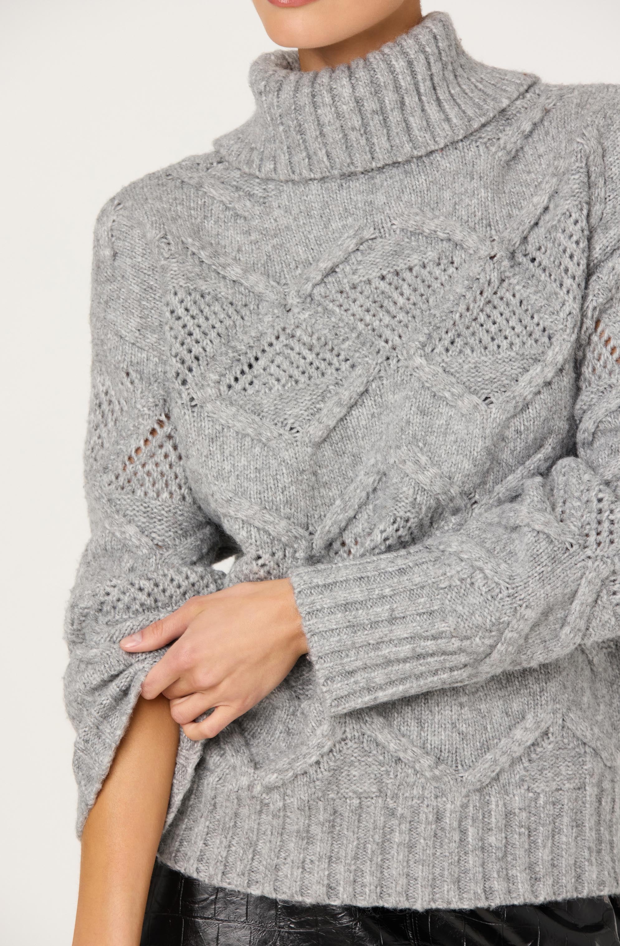 Janeth Diamond Knit Turtleneck Sweater