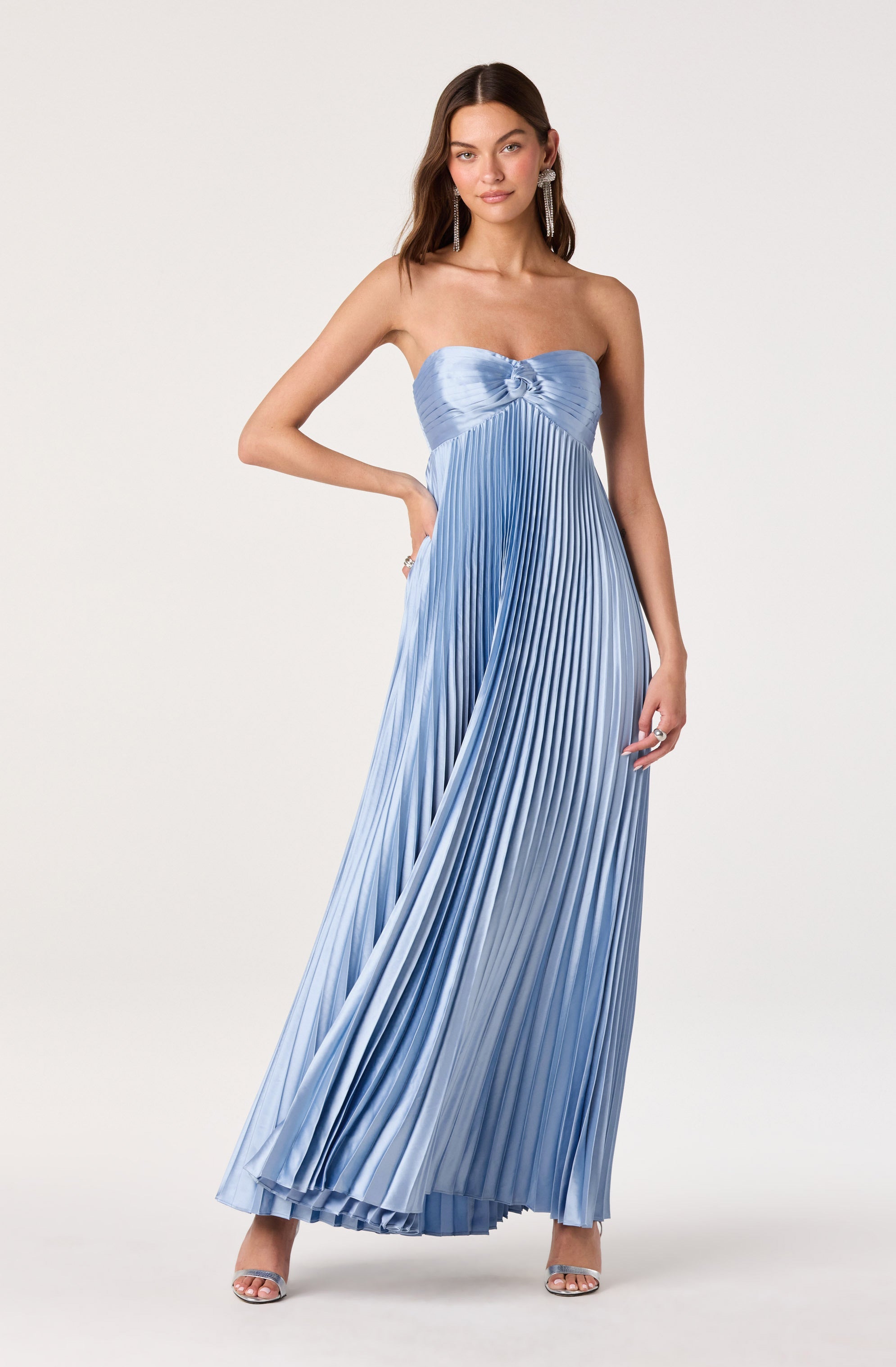 Cyrina Pliss茅 Strapless Maxi Gown
