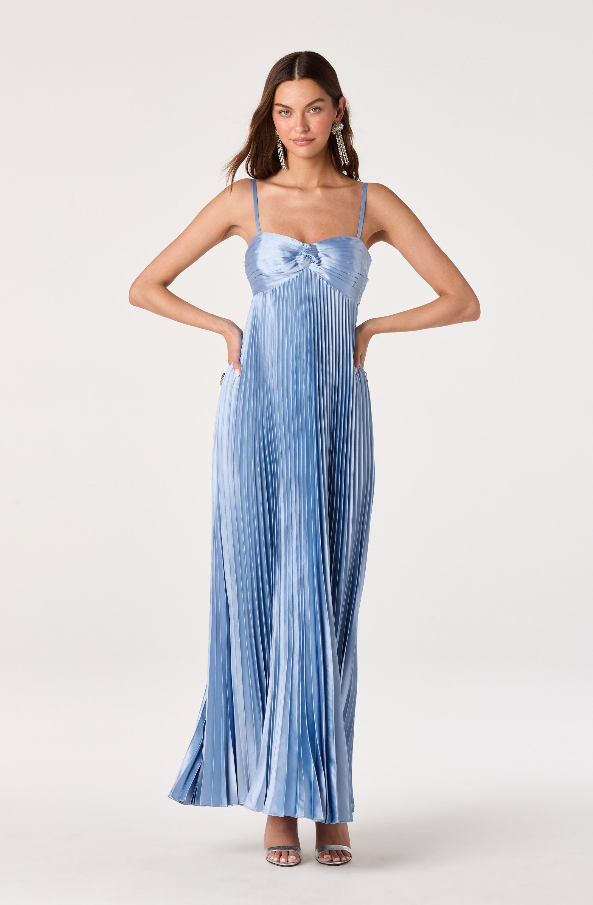 Cyrina Pliss茅 Strapless Maxi Gown