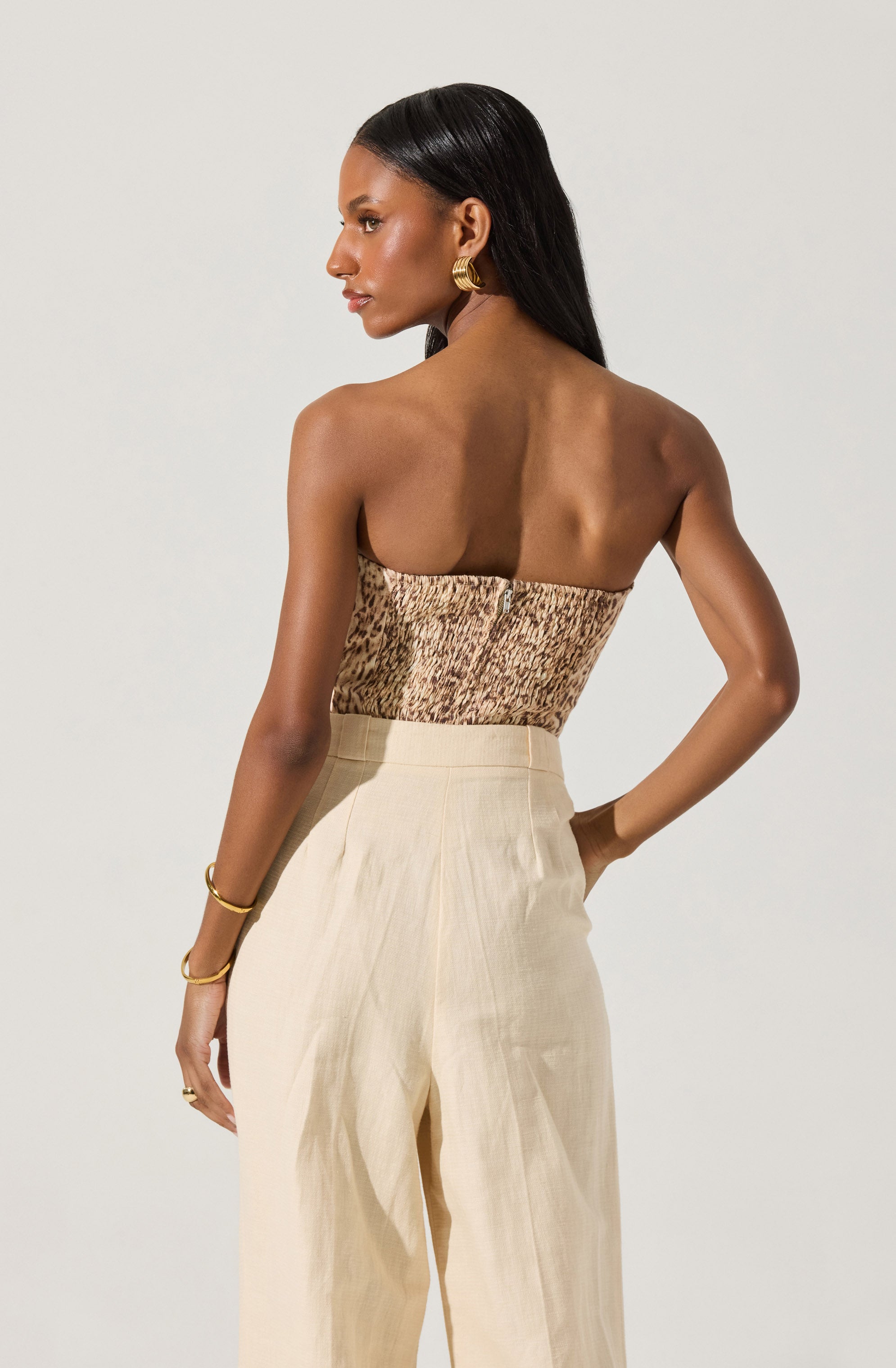 Dahlea Linen Strapless Leopard Top
