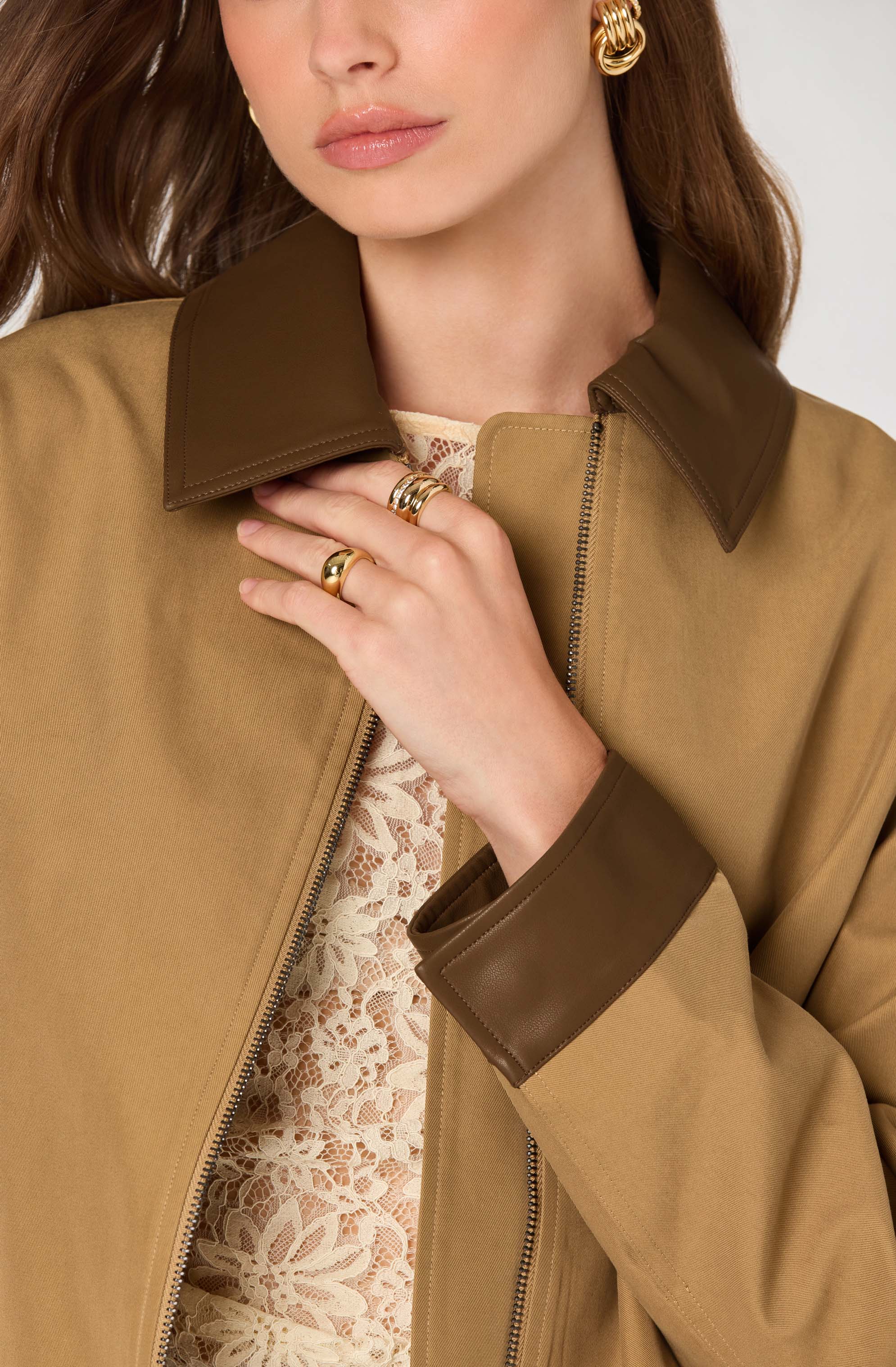 Contrast collar jacket